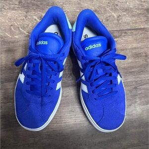 Adidas  Court Bold women’s Sneakers